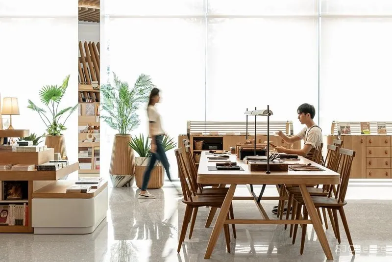 打造出令人充满探索欲的游逛空间体验