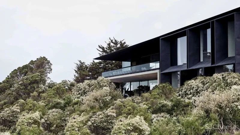 Rob Mills新作,兼具质朴与奢华的海边豪宅设计