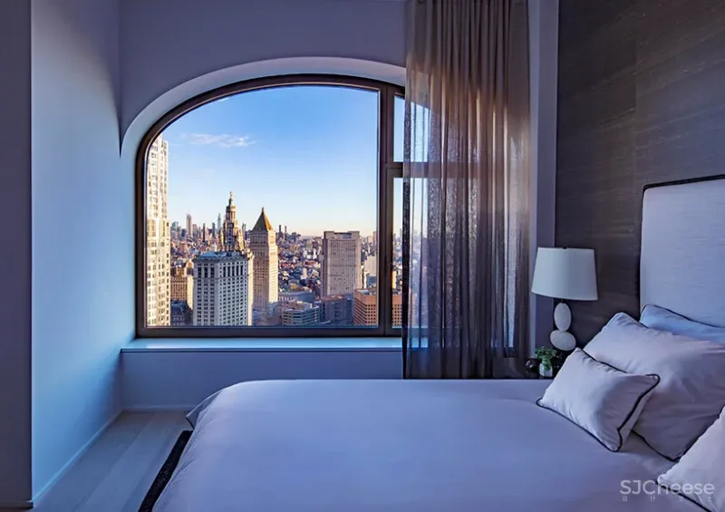 带阿斯顿马丁套房的公寓，样板房公开，高级黑才有这么酷酷的高级感