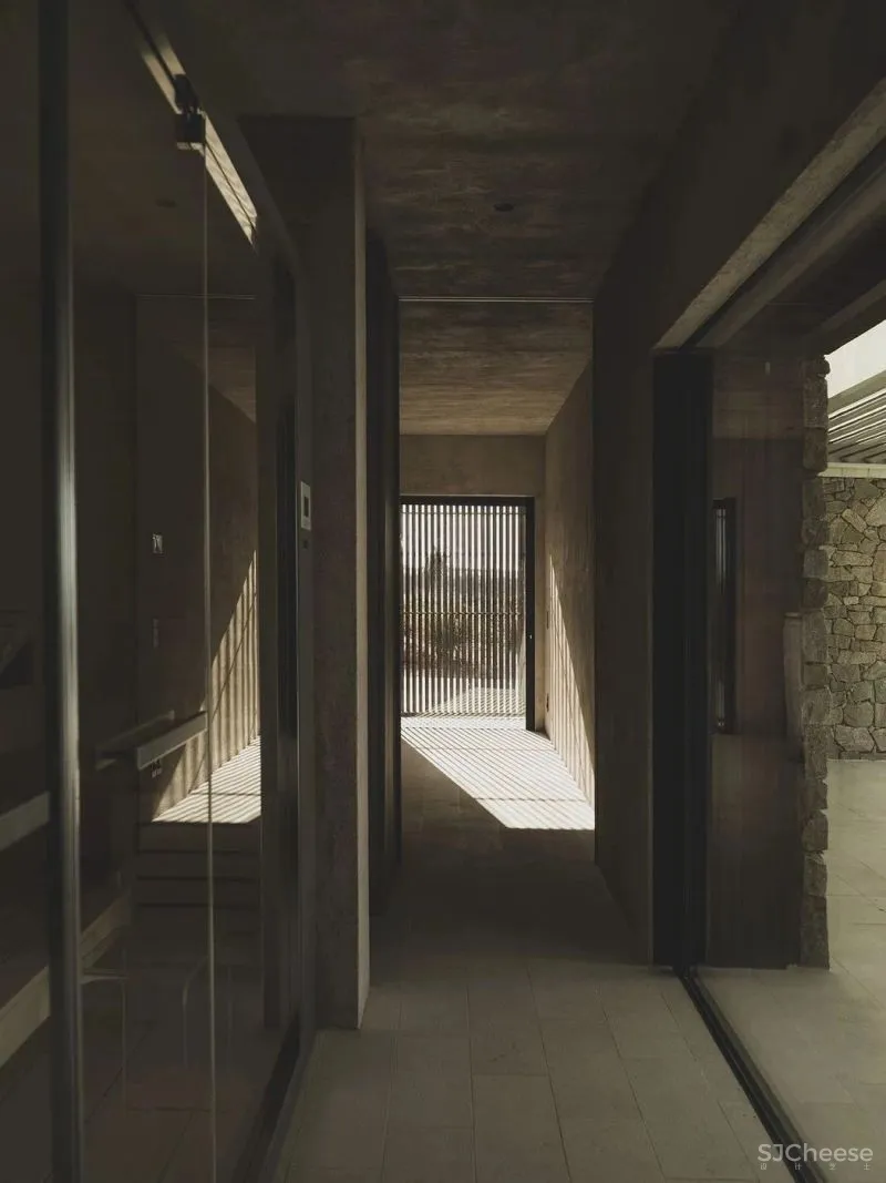 【MORQ】野性十足的原生自然建筑