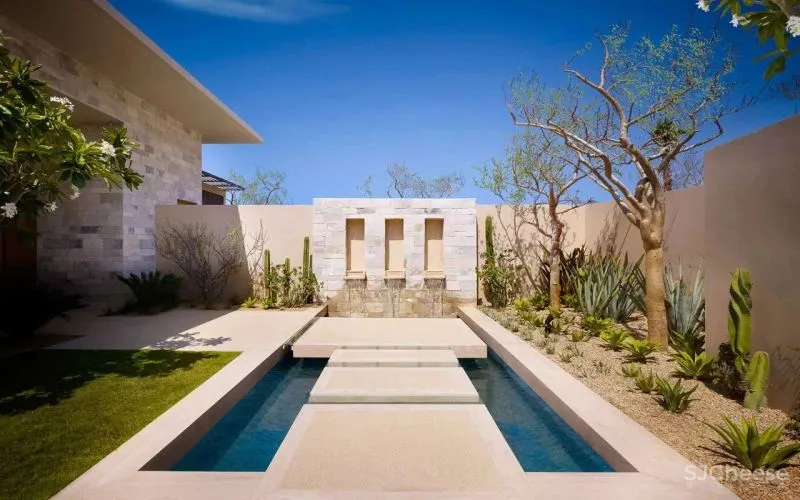 蒙太奇洛斯卡沃斯酒店