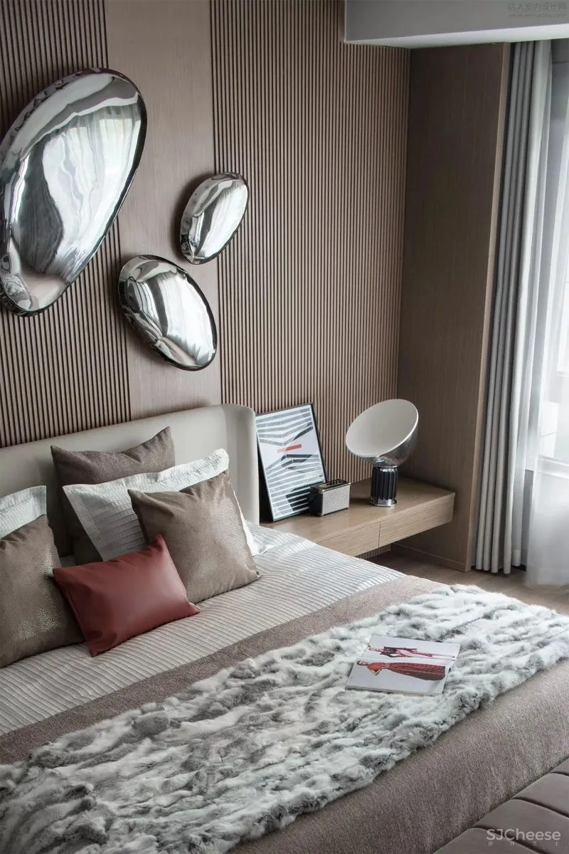 摇滚红与黑 元禾大千新作