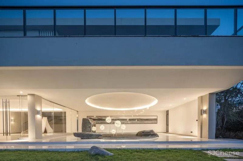 万有引力:超然精致格调,邂逅天色之美!