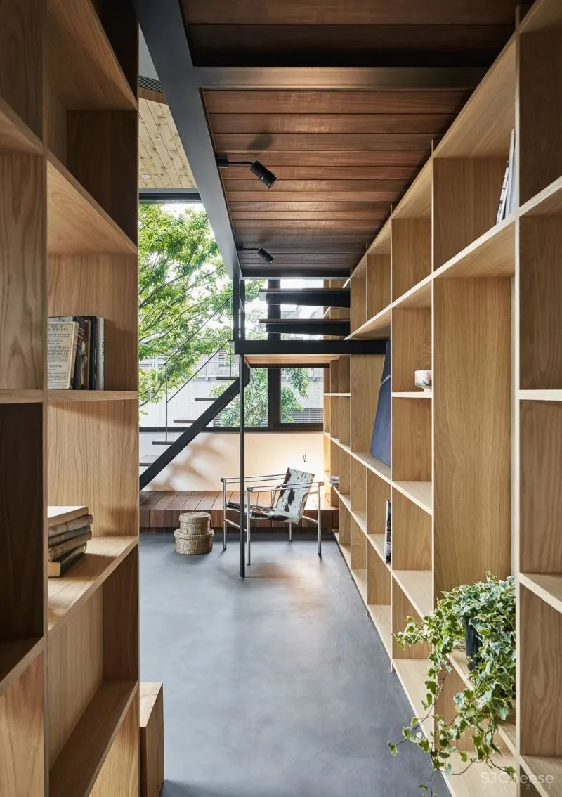 台湾一对夫妇,花了一大笔设计费,结果竟然连砖墙都外露,这样的房子你敢让父母知道吗?