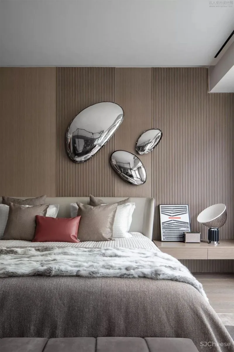 摇滚红与黑 元禾大千新作