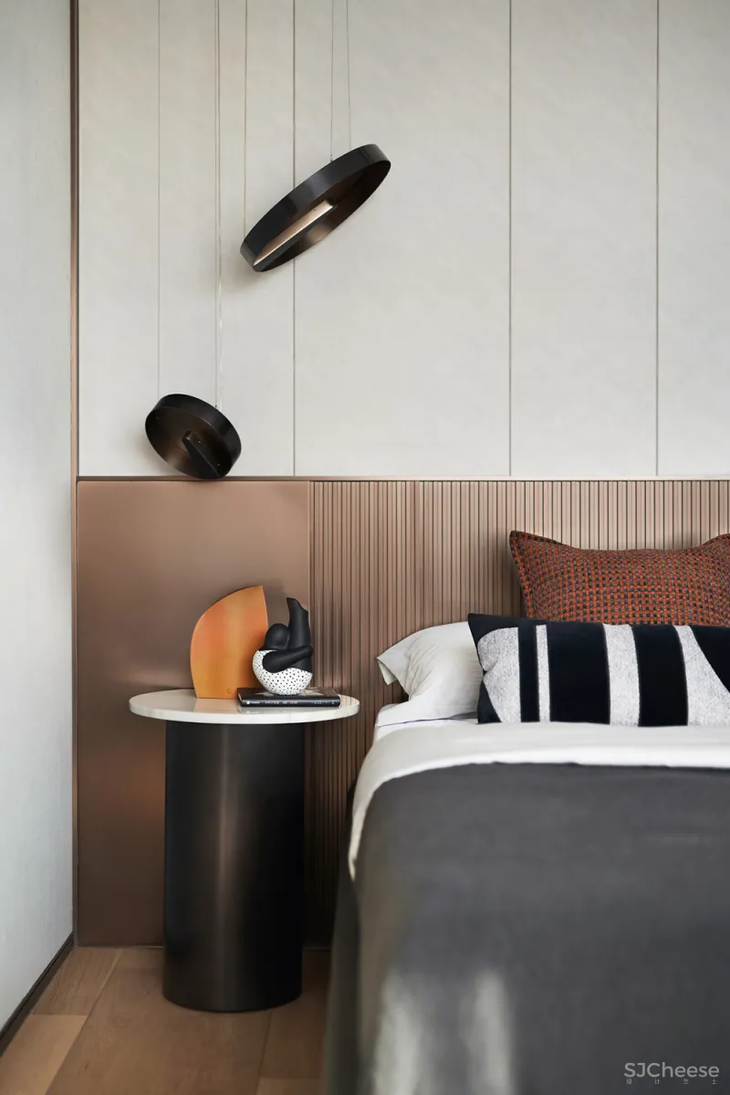 LESTYLE 乐尚设计:254㎡艺术住宅,家的鎏金光影!