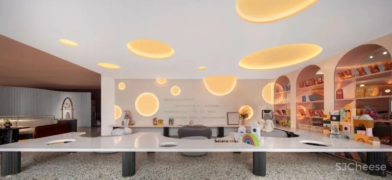 Fly to the moon丨SNP 尚诺柏纳