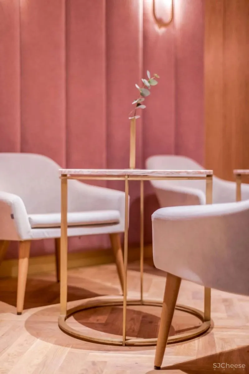 浪漫有趣，轻奢粉色系商业空间