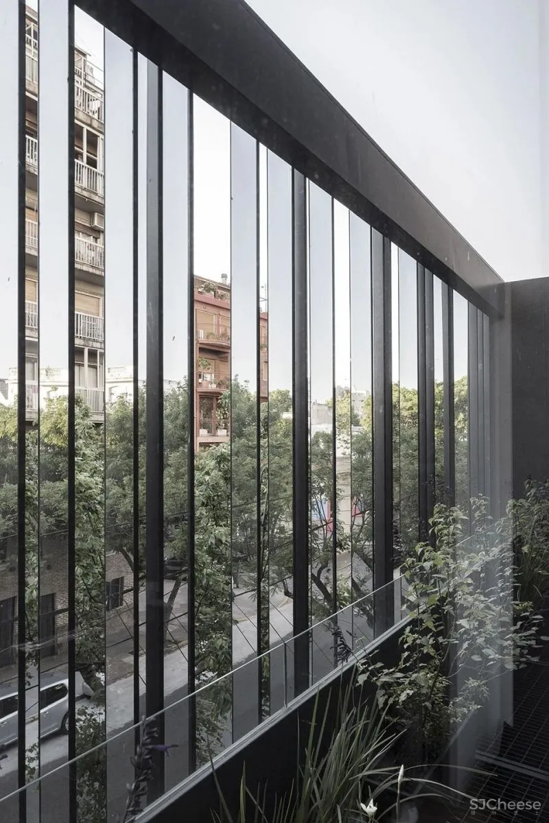 新作 开放式平面优化工作模式 Soler 4733办公室 Ana Sol Smud