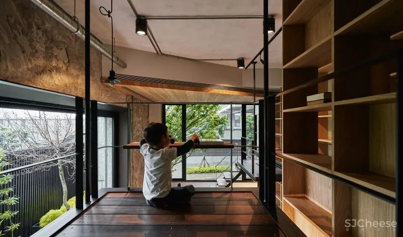 台湾一对夫妇,花了一大笔设计费,结果竟然连砖墙都外露,这样的房子你敢让父母知道吗?