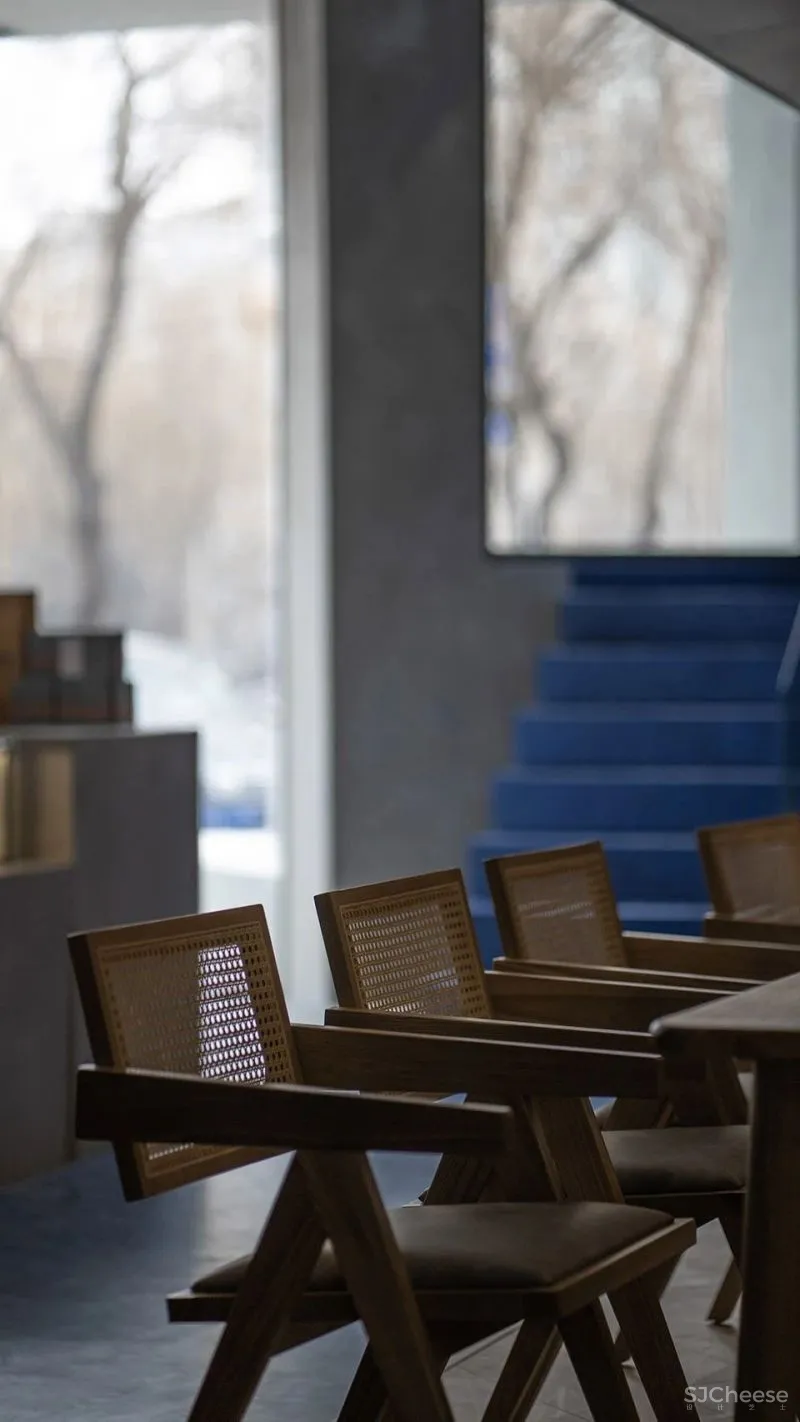 新作 立方体的重构 理想之蓝咖啡，青岛 开尺设计事务所