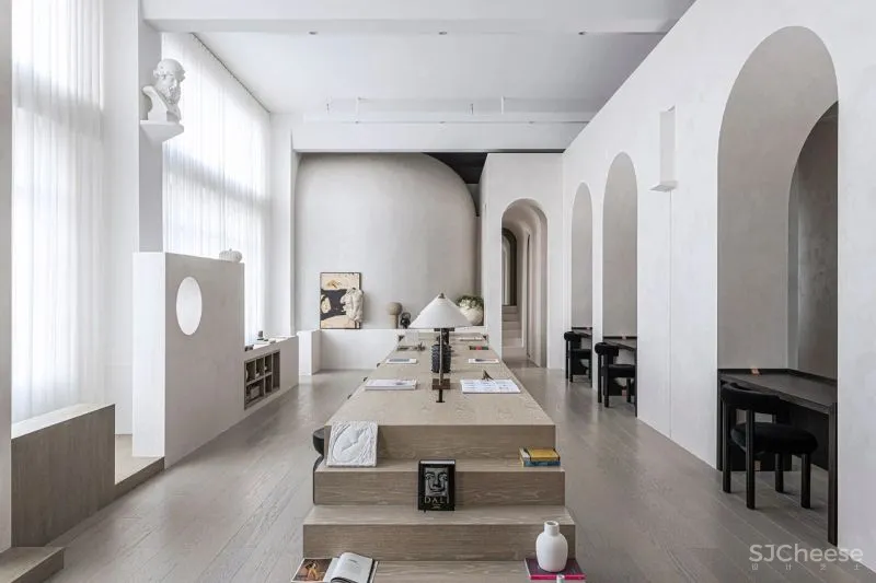 空间美学达到极致，让进入者在精神层面被感知