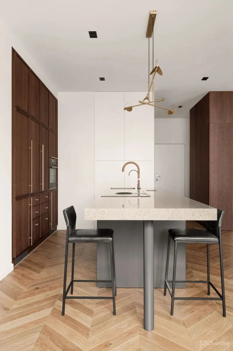 一间62平米的公寓,却有着餐厅般的梦幻美丽,你以为的新鲜感,却是它的日常