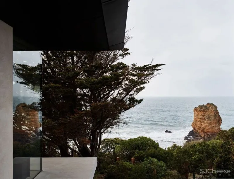 Rob Mills新作,兼具质朴与奢华的海边豪宅设计