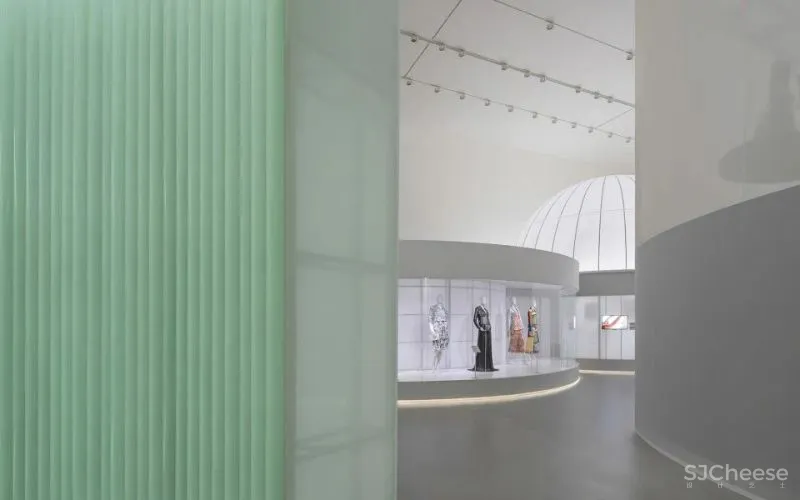 新作 海上世界文化艺术中心V-A“源于自然的时尚”展览空间 Studio 10