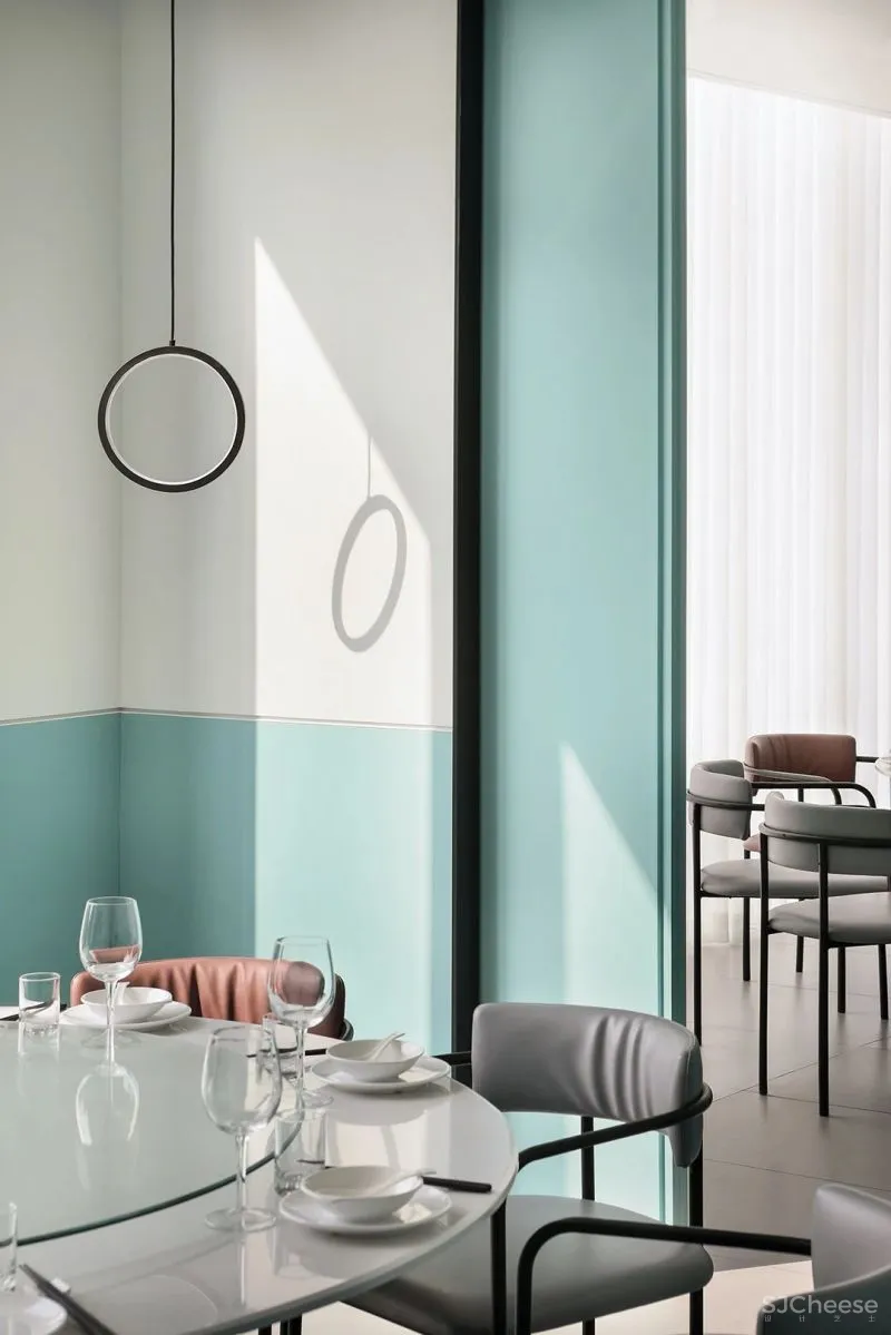 马艾洋 不一样的川菜馆,满满的极简与时尚