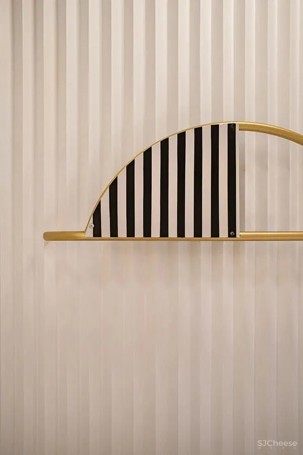 Alchemy新作 古铜色餐厅设计