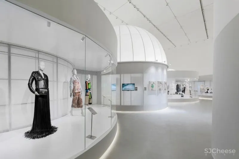 新作 海上世界文化艺术中心V-A“源于自然的时尚”展览空间 Studio 10