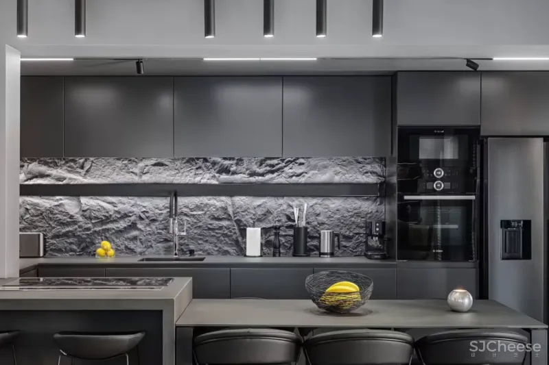 这是一个大胆的设计,因为热爱大自然,就将岩石直接搬回家?!