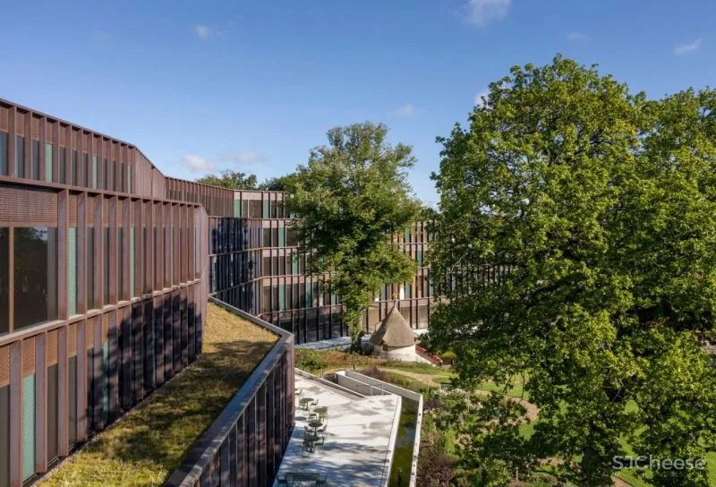 嘉士伯新总部大楼,可回收的黄铜外立面,示范了真正可持续理念!