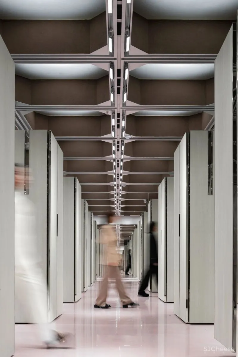 远离以展示为导向的零售：J1M5精品店，中国青岛