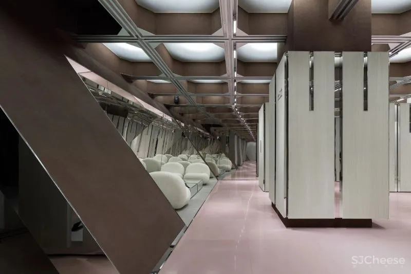 远离以展示为导向的零售：J1M5精品店，中国青岛