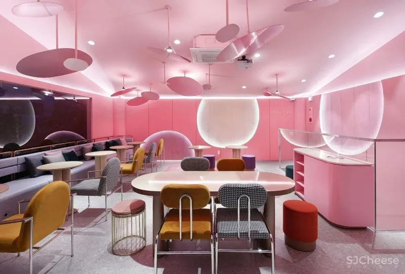 浪漫有趣，轻奢粉色系商业空间