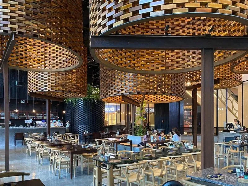 置身于高楼之中,游离于城市之外——越南Pizza 4P’s餐厅