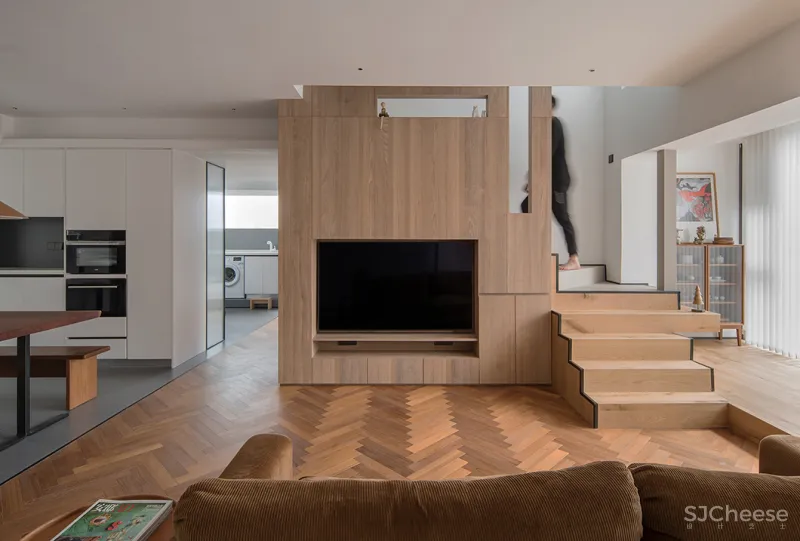 220㎡顶楼复式,精致木质感,舒适而自然!