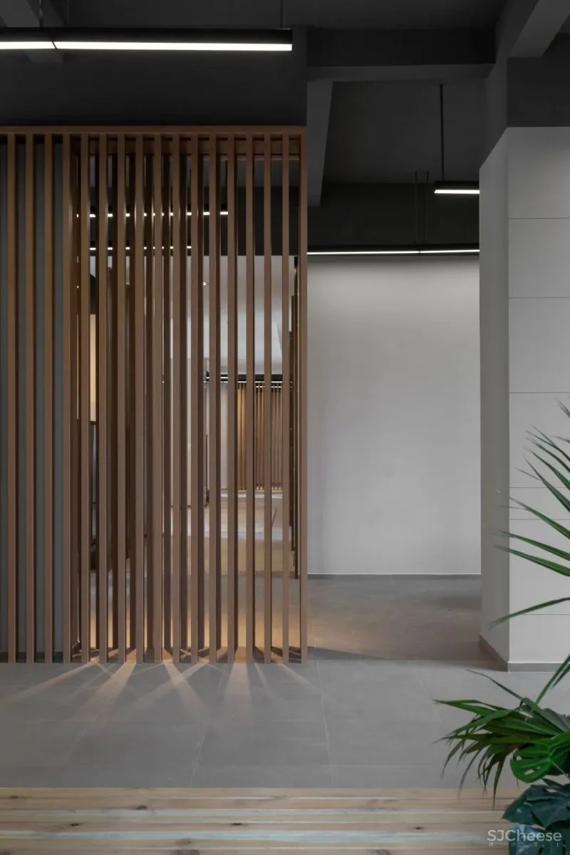 乐在设计 × 绿城诚园架空层:自然层次的交织