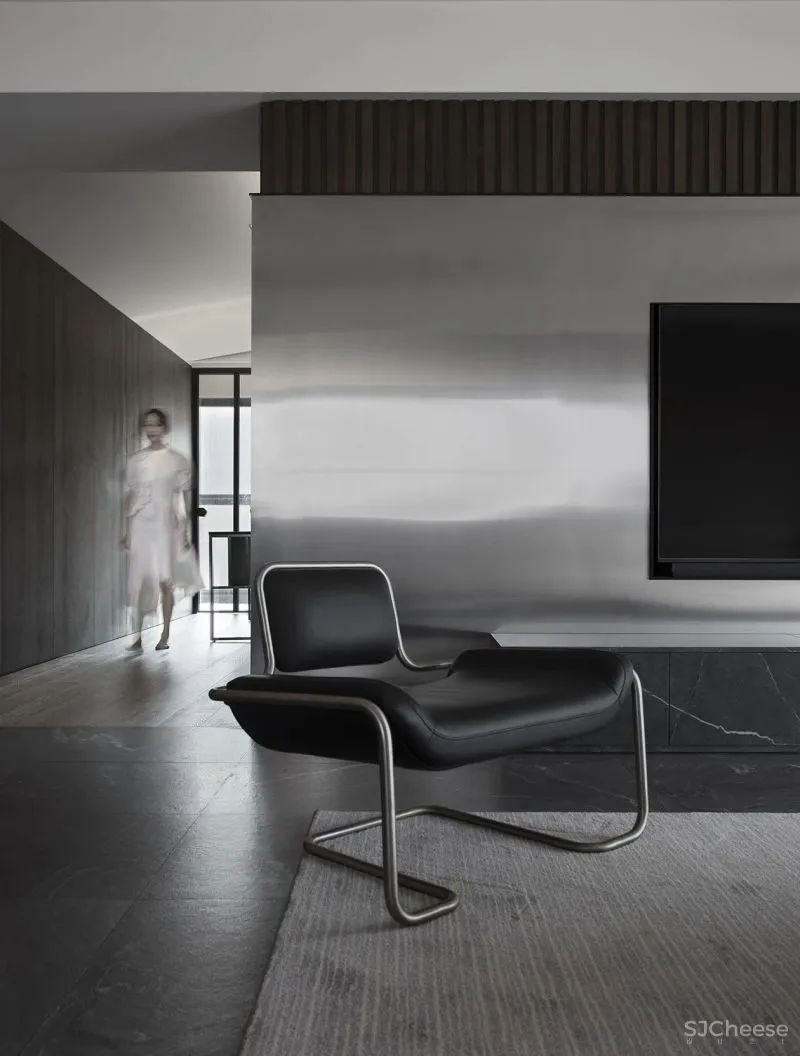 黑暗里的温和纯粹,回归空间的素净情怀 墨然设计