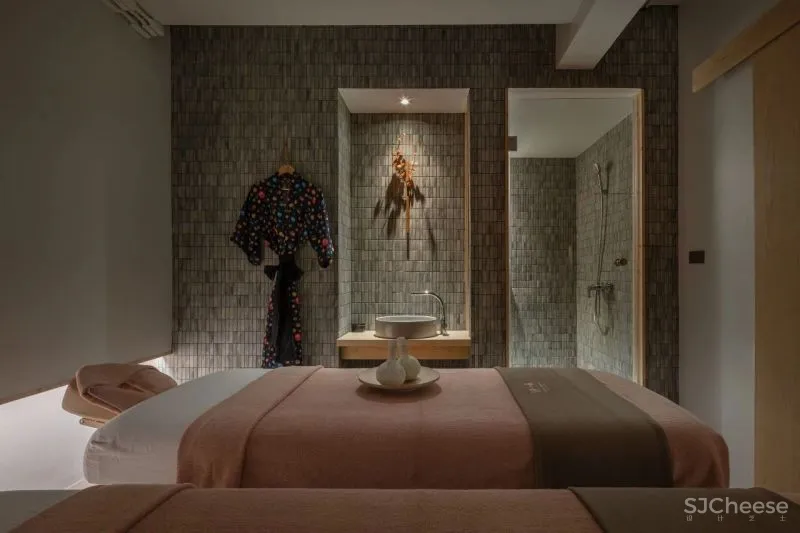 曼谷极简主义的日本美学设计闹市温泉