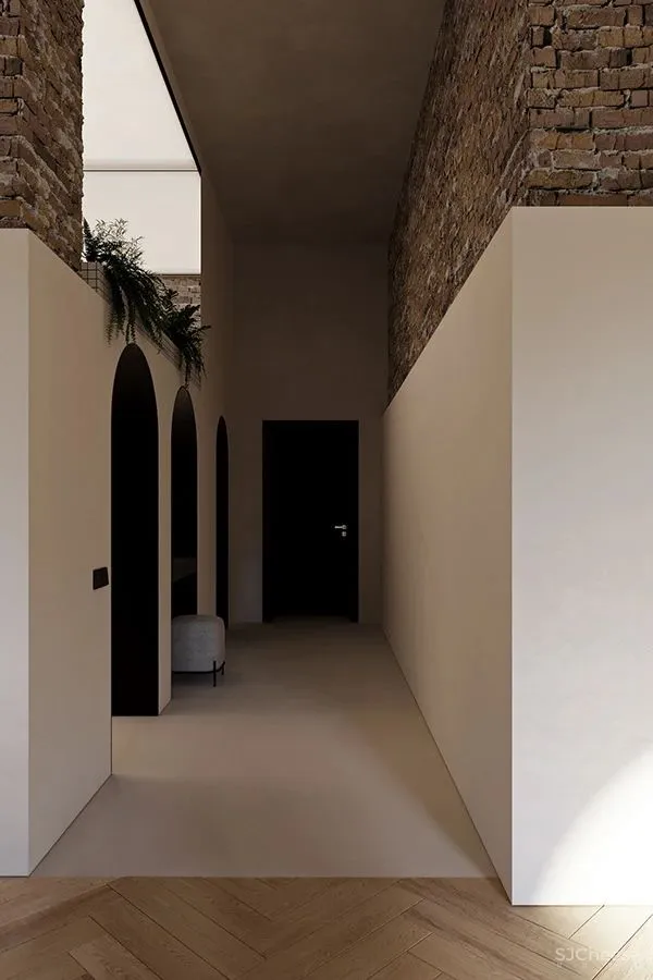 三个拱形门通往三个天地,一张双人床斜放在客厅!