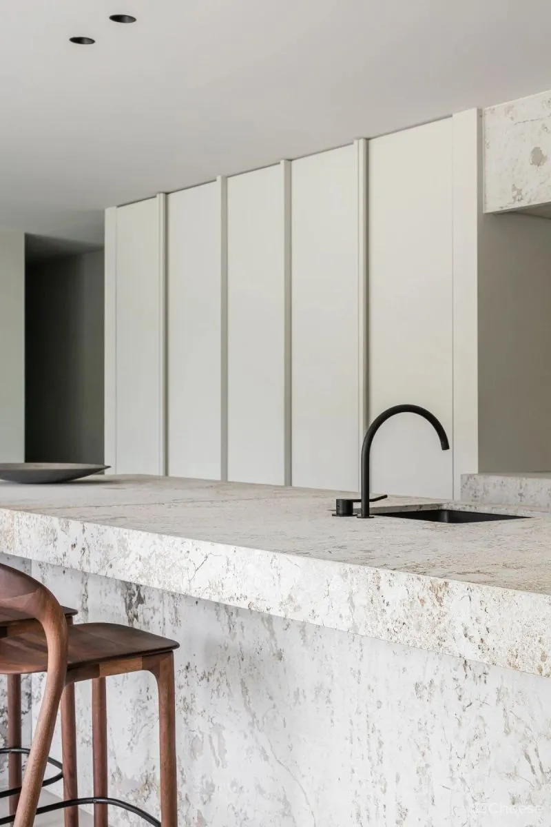 【Pieter Vanrenterghem】微妙的层次与精巧的内饰