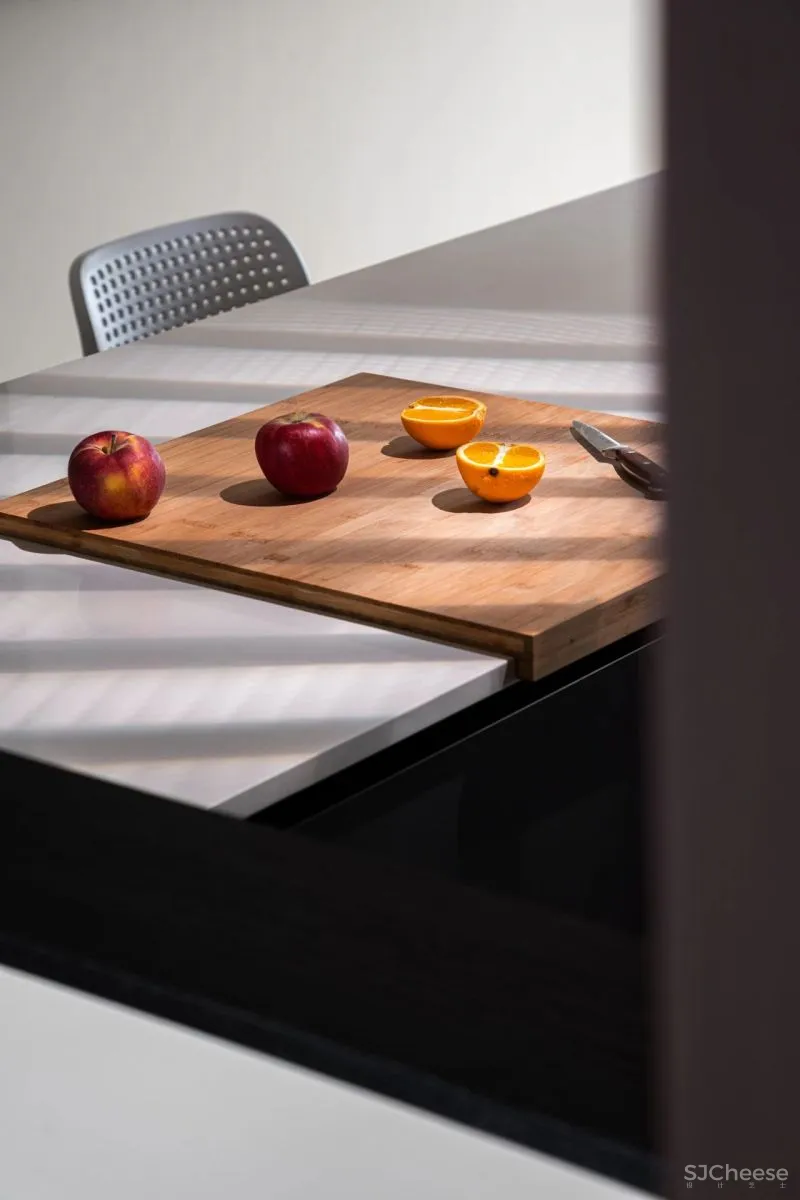 117㎡普通户型“重生”,4米大岛台、投影、收纳...美到认不出!