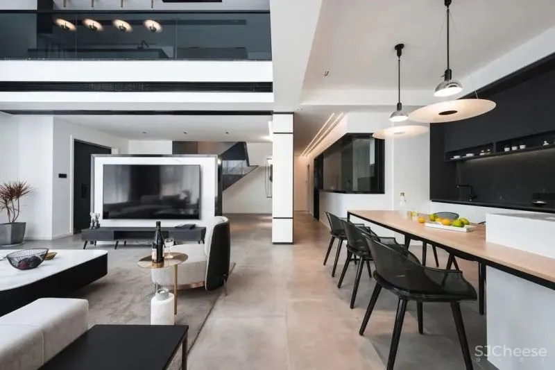 隔出玄关，打开客餐厅，环绕落地窗让家充满阳光 王中玮