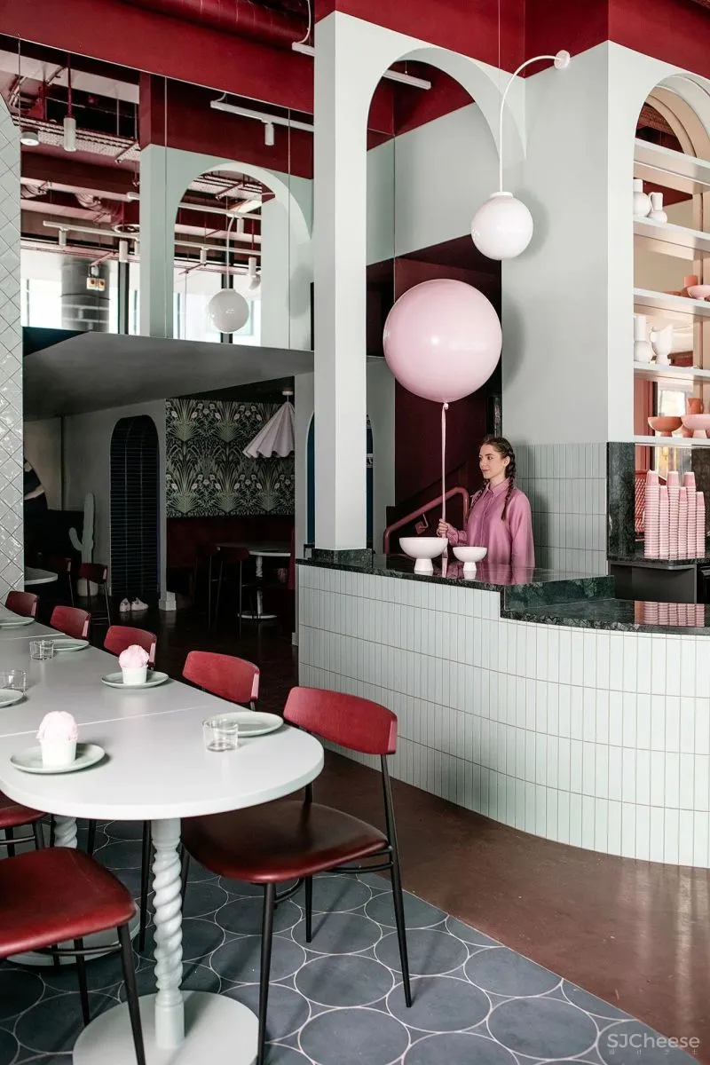 欢乐玩偶屋一样的餐厅，都柏林