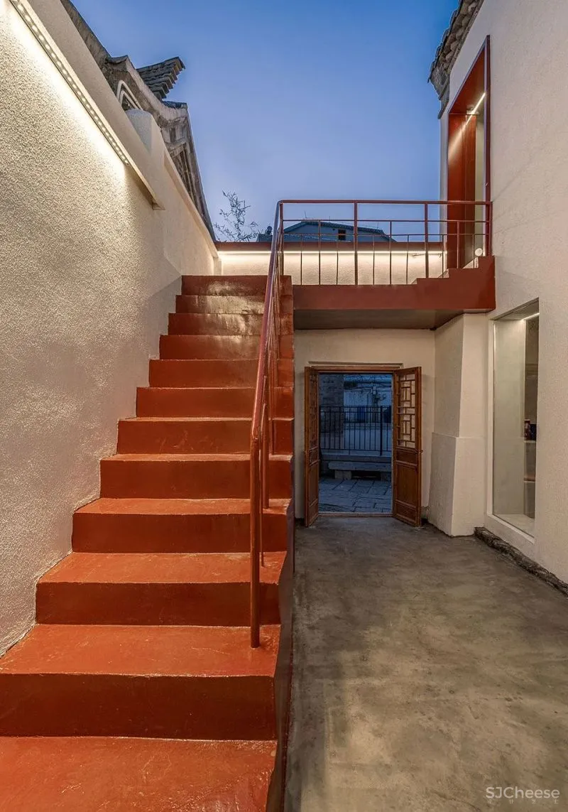 新作 “市井”和“现代”的新旧共生 请请咖啡店，济南 空间里