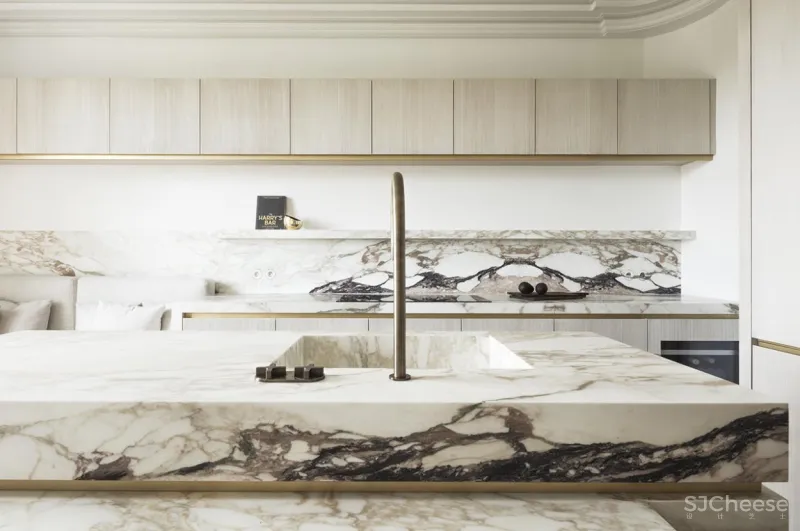 功能与极简并存的厨房美学