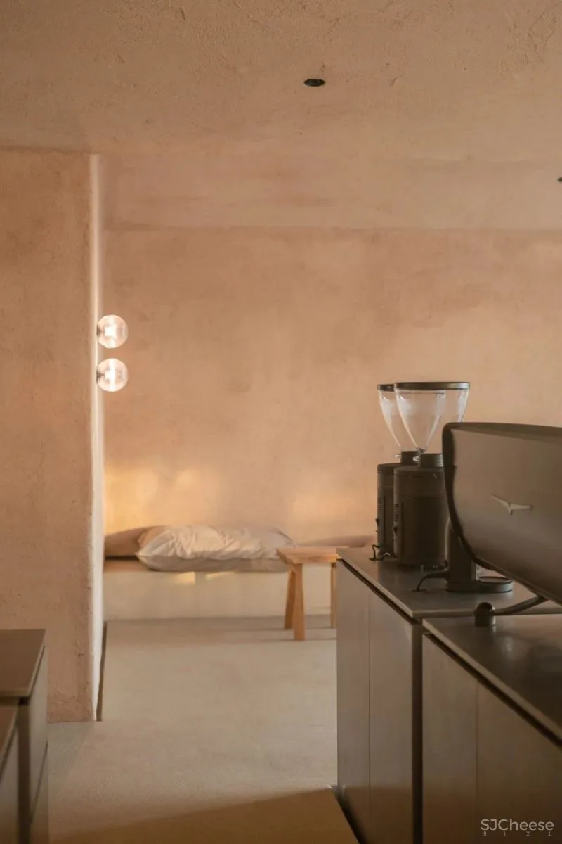 大地色极简别墅，不一样的格调