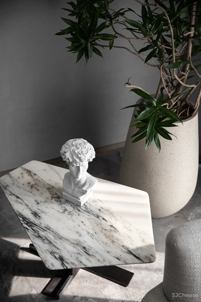 凌聚设计 • 宅，跟着感觉走