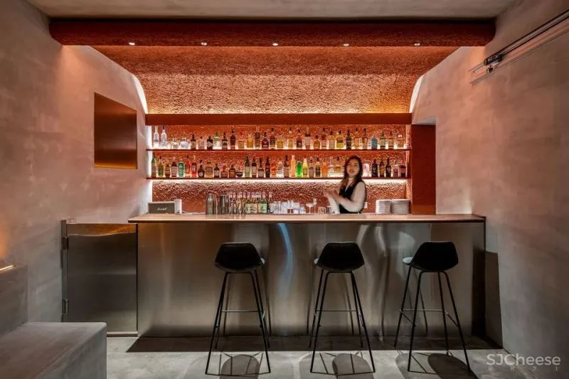 新作 “市井”和“现代”的新旧共生 请请咖啡店，济南 空间里