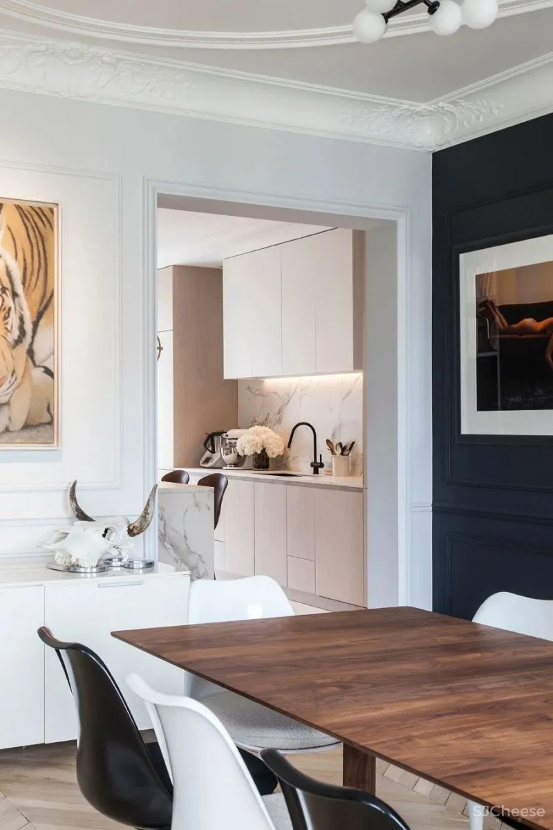 鲜明色彩对比,演绎全新法式空间