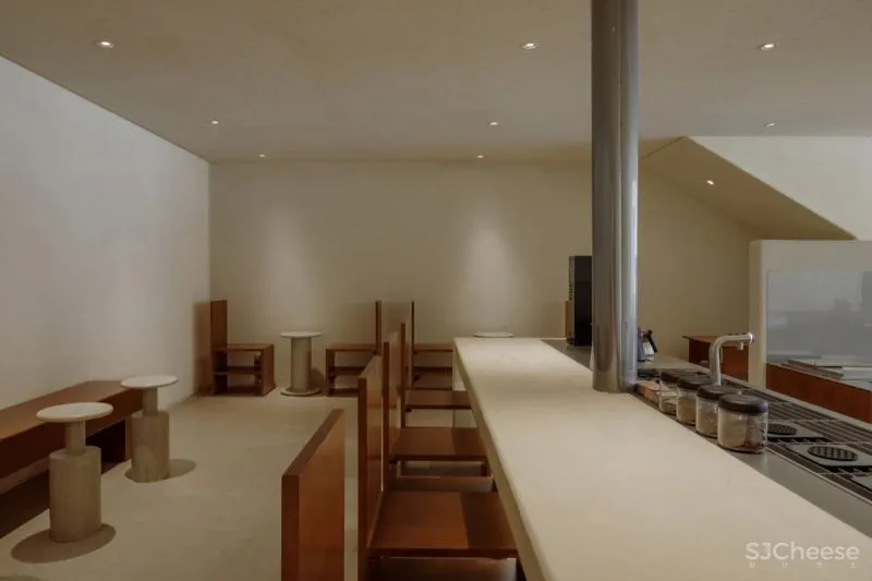 STORY ZOOMCAFE：神性的日常