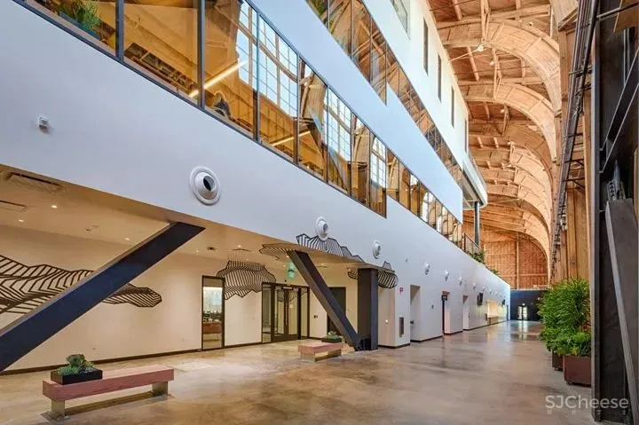 年入10亿,比google还会玩的设计公司,1000多个大奖拿到手软,客户都是500强