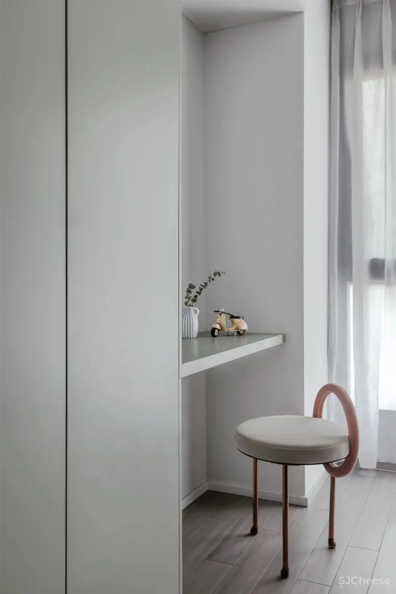 130㎡简约舒适宅，简单与优雅，清新的空间，让生活自然舒坦