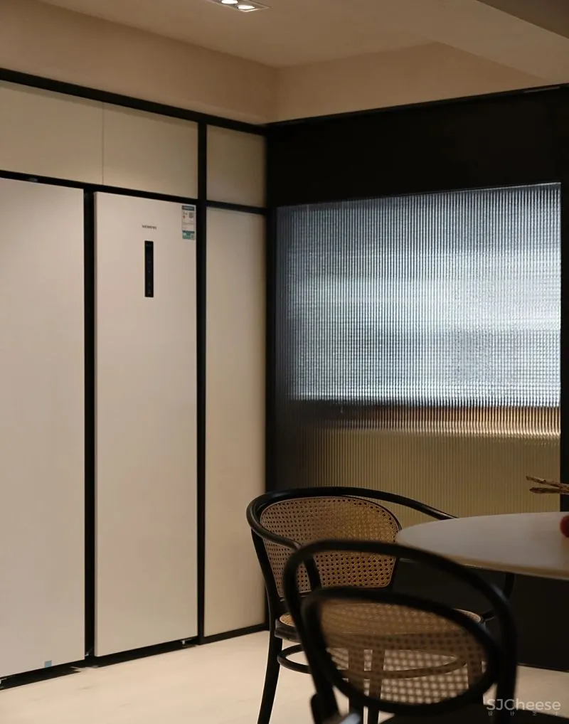 160㎡老房重装,不动硬装也能出彩