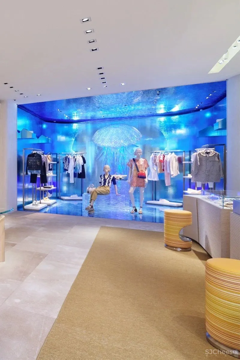 LV东京银座新店开业,御用设计师青木淳的“水光感”立面设计亮了!