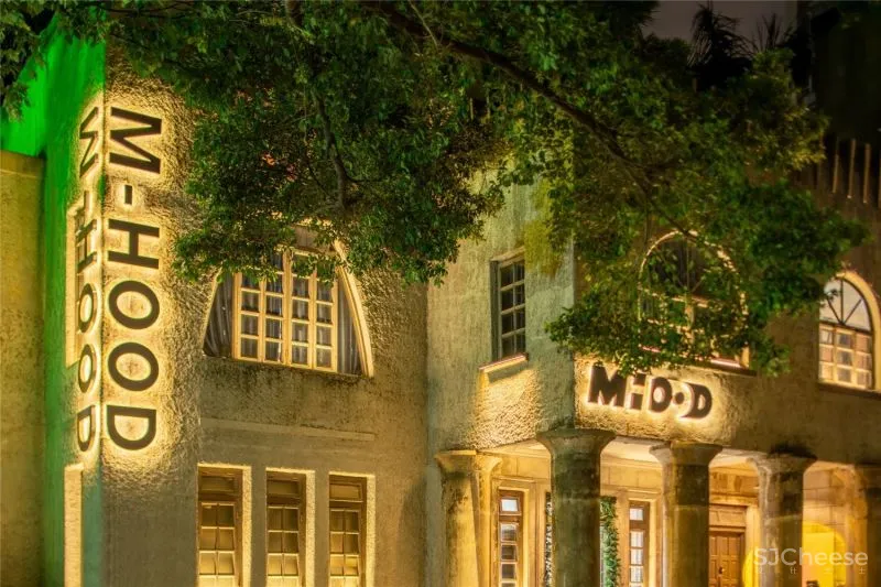 新一代广州时尚潮人对服装的环境和空间有着新的理解和诠释