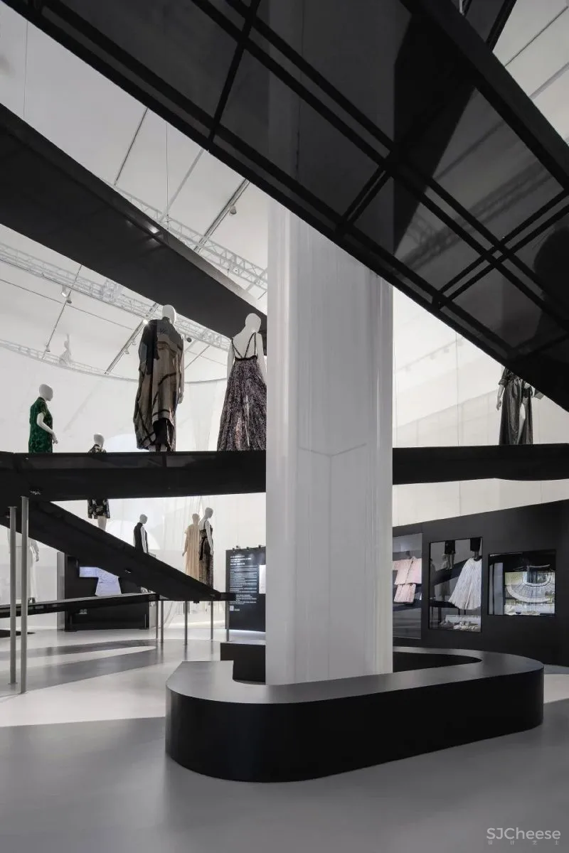 新作 海上世界文化艺术中心V-A“源于自然的时尚”展览空间 Studio 10